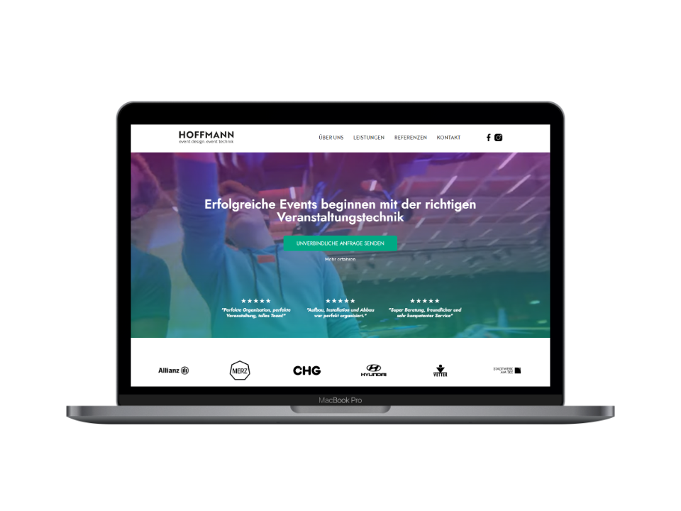 Hoffmann Eventtechnik Website auf einem Laptop, zeigt ein professionelles Webdesign und eine Homepage mit dem Slogan 'Erfolgreiche Events beginnen mit der richtigen Veranstaltungstechnik